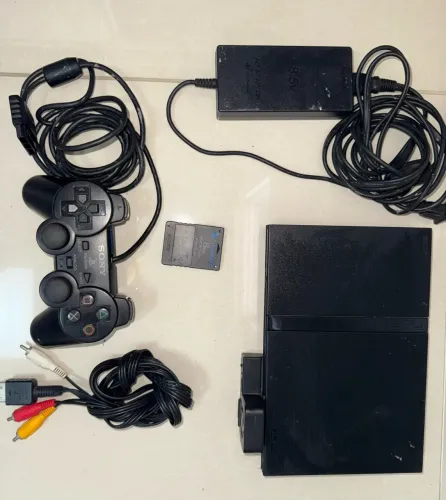 PlayStation 2 Slim Sony + Controle Original + Memory Card + 8 Jogos de Brinde