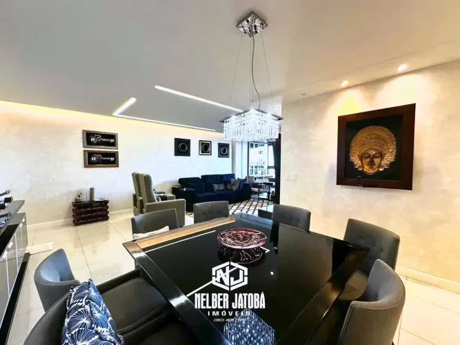 Apartamento de Alto Padrão em Ponta Verde 3 Suítes, Varanda Gourmet, 178m²