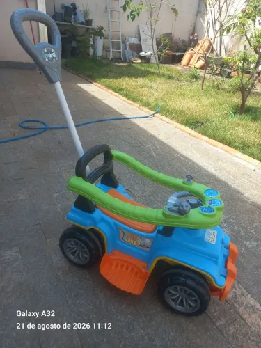 Quadriciclo infantil