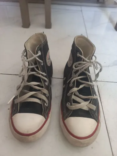 Botinha All Star tamanho 31
