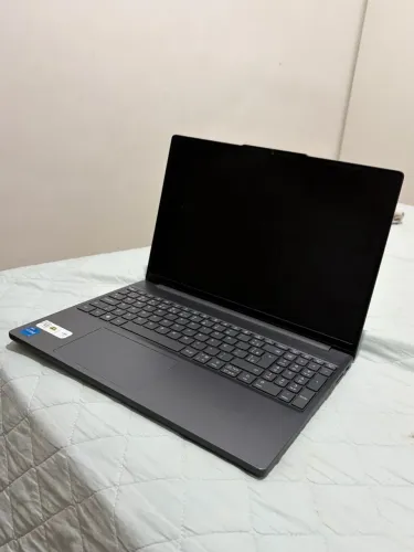 Lenovo IdeaPad Slim 3