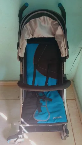 Vende-se anda ja e carrinho de bebe quem quiser manda mensagem nesse número *