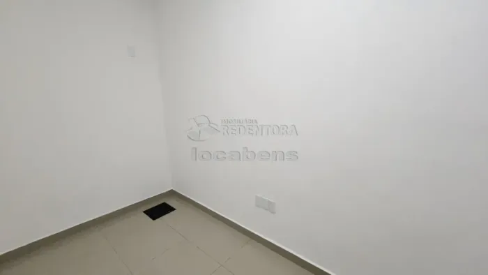 Locação de Salão Comercial localizado no Centro.