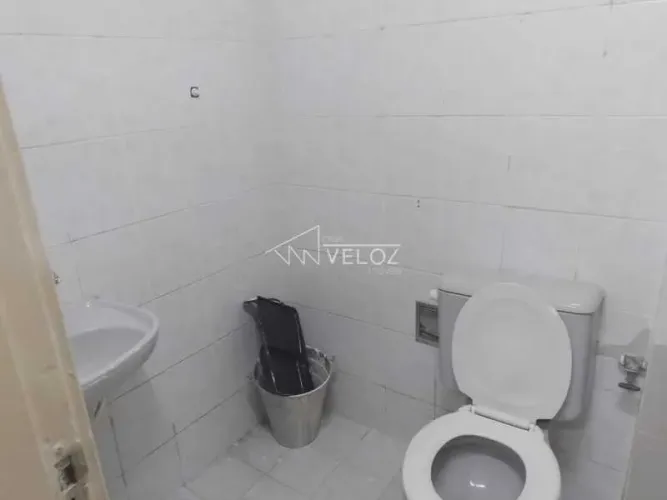 Sala : / Comercial / Centro