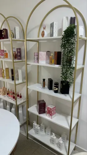 Pratileiras Metalon dourada 