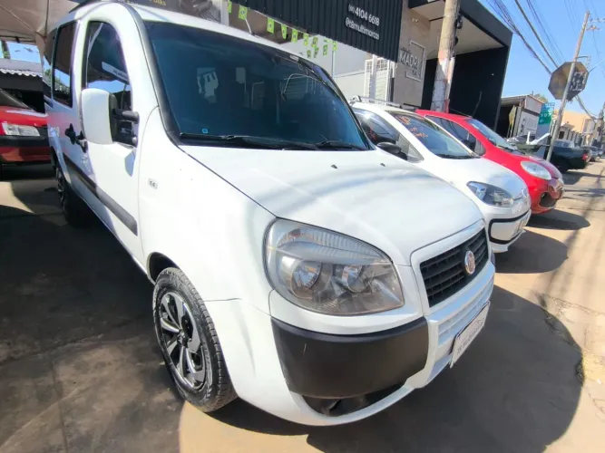 Fiat Doblo Attractive 1.4 Fire Flex 8V 5P 2015