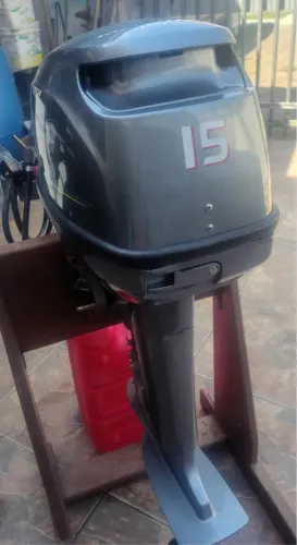 Vendo 1 Motor de Popa Hidea 15hp zerado com N.Fiscal de compra leia anuncio