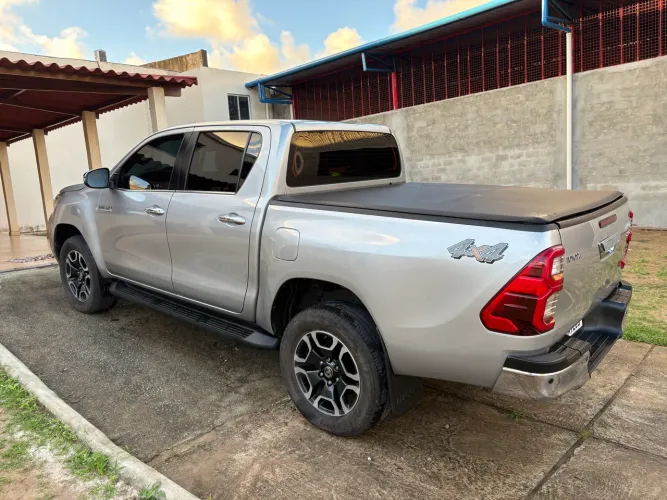 Toyota Hilux CD SRX 4X4 2.8 TDI 16V Diesel Aut. 2021