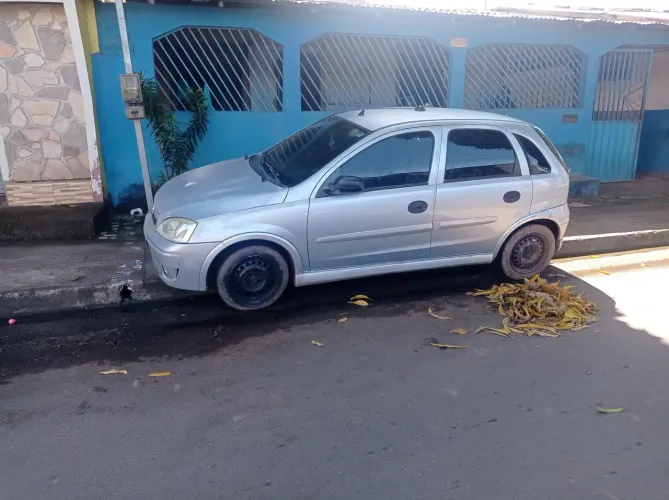 Chevrolet Corsa Hat. Maxx 1.4 8V Econoflex 5P 2011
