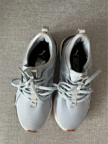Vende tênis Puma feminino