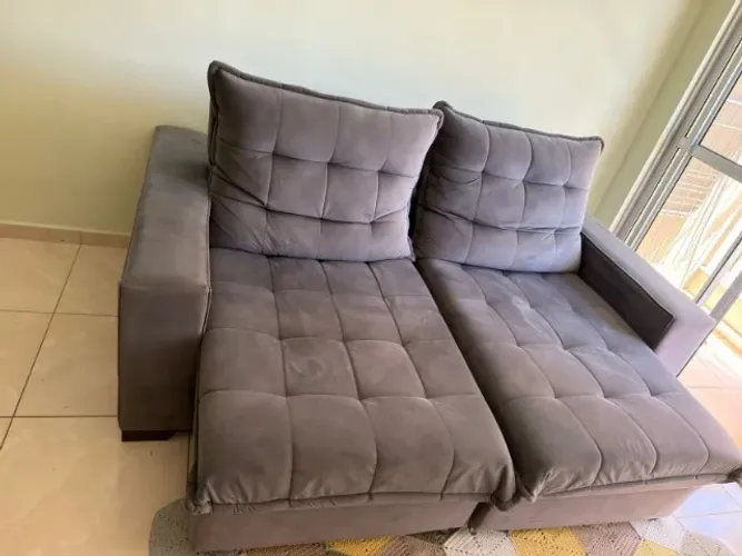 Sofa Retratil Cinza Aveludado