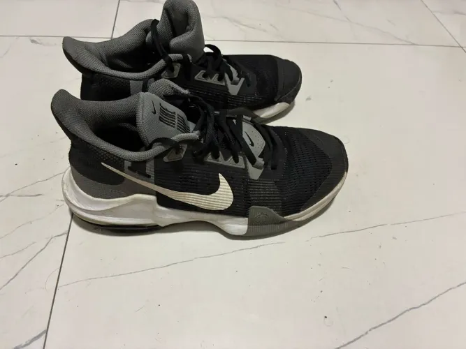 Tênis air max impact 3