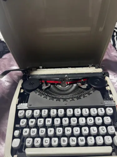 Máquina de escrever 