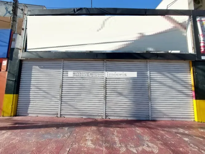 Casa Comercial na Avenida Gal Carneiro