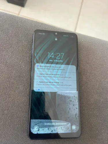Samsung A31 128GB, muito conservado, funcionando perfeitamente, carregador incluso. ?