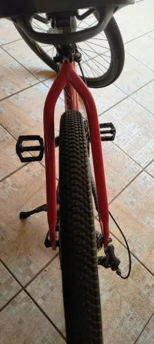 Bicicleta semi nova
