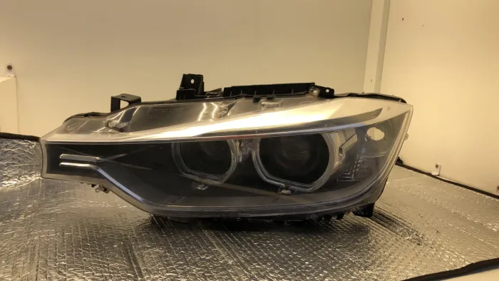 Farol BMW Série 3 F30/F31 Original Full LED Lado Direito