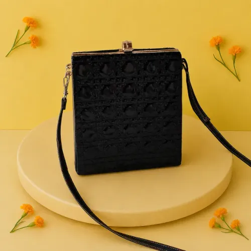 Bolsa Preta Estruturada