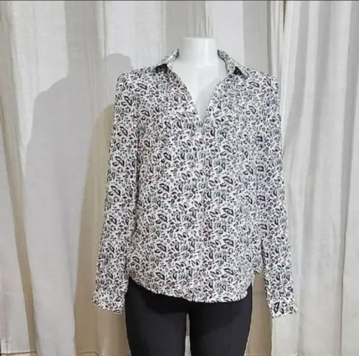 Camisa feminina levi's branca floral manga longa tam M