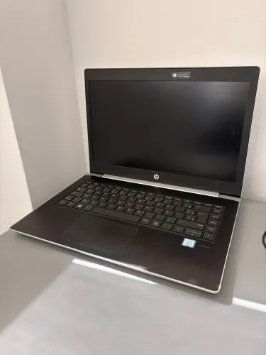 Notebook HP i5 8th / 8gb / Ssd 120gb