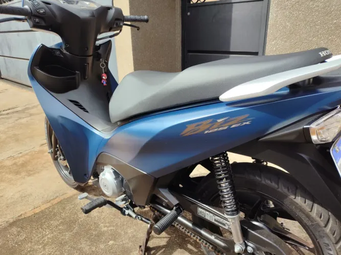 Biz 125 EX