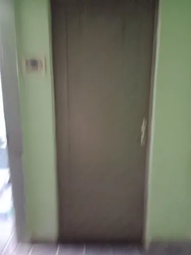 ALUGA-SE APARTAMENTO