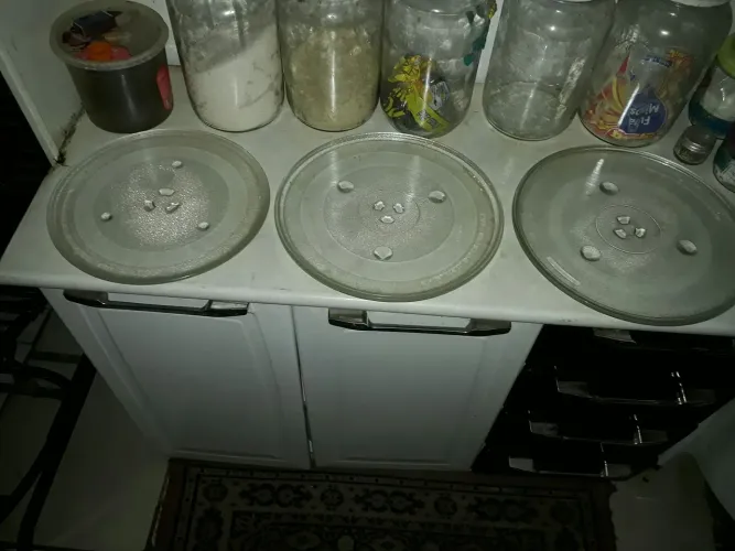 Prato de micro-ondas. Não Entrego! Leia bem o anúncio!