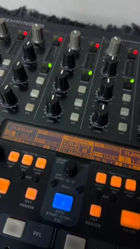 Mixer DJ Behringer DDM4000 FUNCIONANDO PERFEITAMENTE