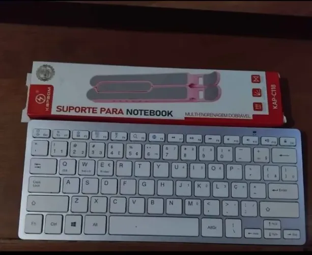 TECLADO SEM FIO BLUETOOTH + SUPORTE PARA NOTEBOOK + FONE DE OUVIDO BLUETOOTH X.TRAX.