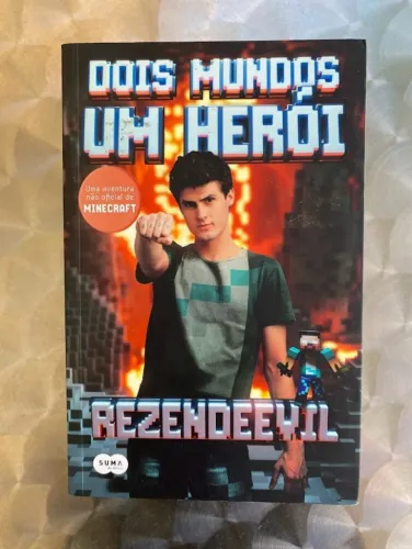 Livro Dois Mundos um Herói - Rezendeevil - Preço Final R$ 20,00