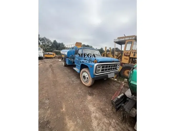 Ford 700 tanque agua reuso