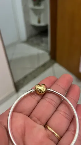Pulseira de Berloque Pandora Rígida Fecho de Ouro