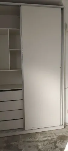 Guarda roupas planejado otimo estado