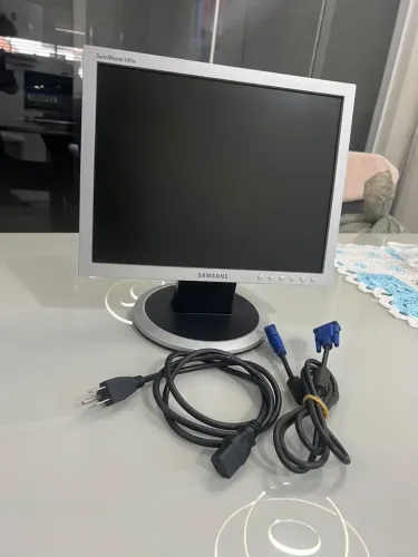 Monitor Samsung 15 Polegadas 75Hz