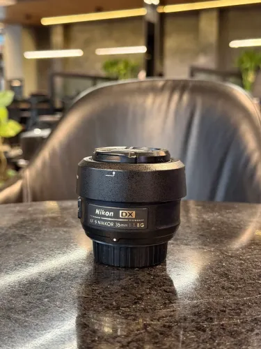 Nikon 35mm F1.8