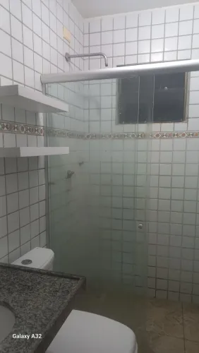 Vende_se Box de vidro