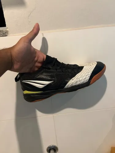 Tênis futsal Max1000