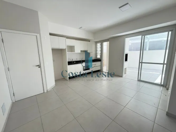Excelente apartamento tipo garden de 2 dormitórios com suíte na Carvoeira