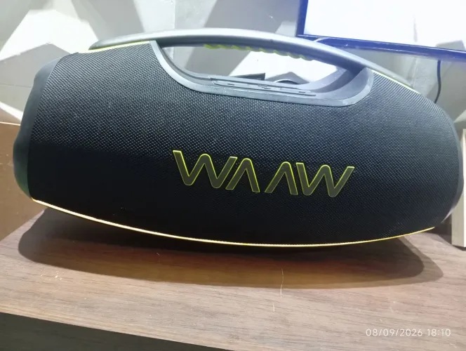 Vendo caixa de som bombox WAAW ALOK valor negociável 