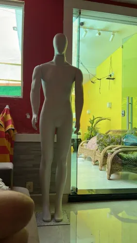Manequim masculino 