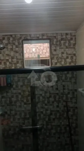 Casa de 180m² no Bairro Dom Luciano com 2 Quartos, 2 Banheiros, Garagem e Mais