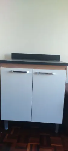 Balcão de Cozinha 2 Portas com Tampo - Excelente Estado