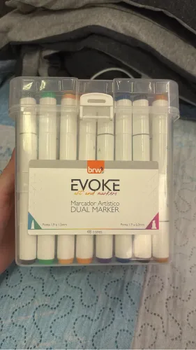 Maleta de pintura com canetas acrílicas NOVA