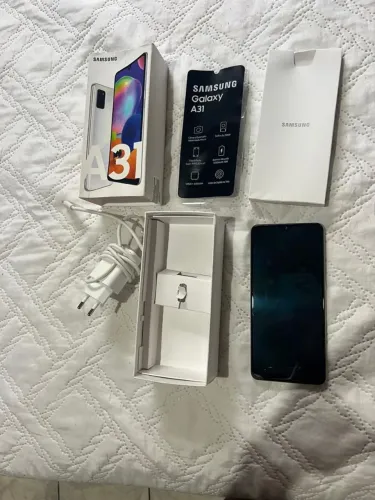 Samsung A31 