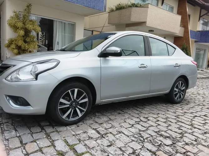 Nissan Versa SL 1.6 16V Flexstart 4P Aut. 2020