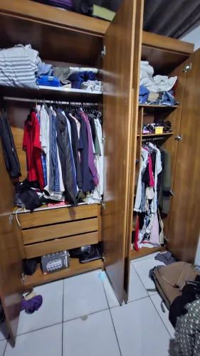 Guarda roupa de casal