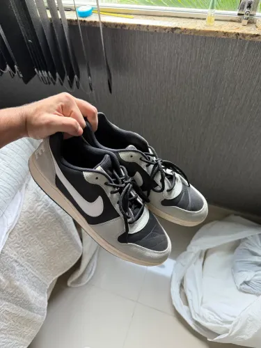 Nike Court Borough Low