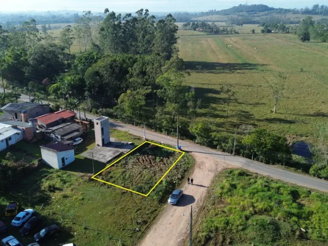 TERRENO DE ESQUINA BAIRRO MORRETINHO