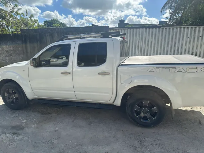 Nissan Frontier XE CD 4X4 2.5 TB Diesel 2013