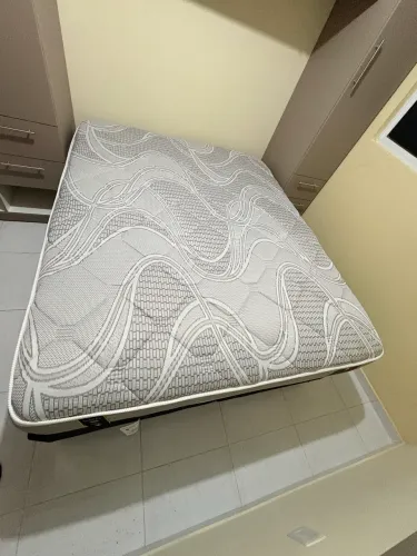 CAMA QUEEN NOVA 1,58cm x 1,98cm